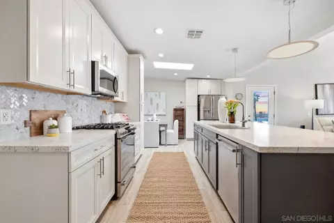 Kitchen - 1409 Santa Rosa, Oceanside, CA 92058 photo 3 of 4
