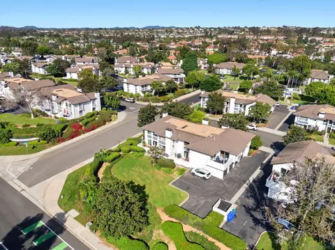 View/Area - 6905 Carnation Dr, Carlsbad, CA 92011 photo 5 of 12