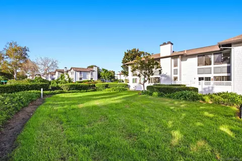 Exterior - 6905 Carnation Dr, Carlsbad, CA 92011 photo 5 of 6