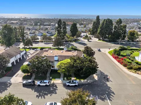 View/Area - 6905 Carnation Dr, Carlsbad, CA 92011 photo 9 of 12