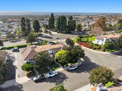 View/Area - 6905 Carnation Dr, Carlsbad, CA 92011 photo 8 of 12