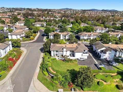 View/Area - 6905 Carnation Dr, Carlsbad, CA 92011 photo 7 of 12