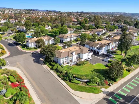 View/Area - 6905 Carnation Dr, Carlsbad, CA 92011 photo 6 of 12