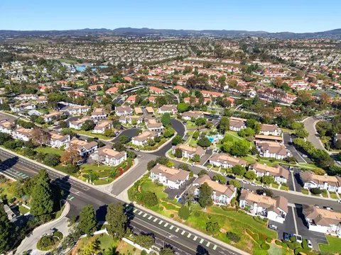 View/Area - 6905 Carnation Dr, Carlsbad, CA 92011 photo 4 of 12