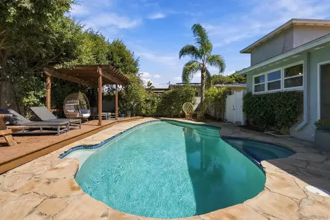 Exterior - 302 Calla Ave, Imperial Beach, CA 91932 photo 2 of 9