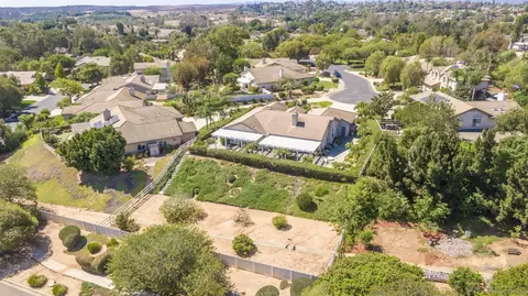 View/Area - 1202 Calle Sonia, Fallbrook, CA 92028 photo 9 of 11