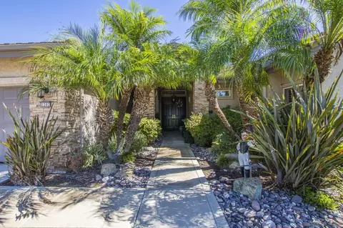 Exterior - 1202 Calle Sonia, Fallbrook, CA 92028 photo 2 of 18