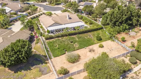 View/Area - 1202 Calle Sonia, Fallbrook, CA 92028 photo 10 of 11