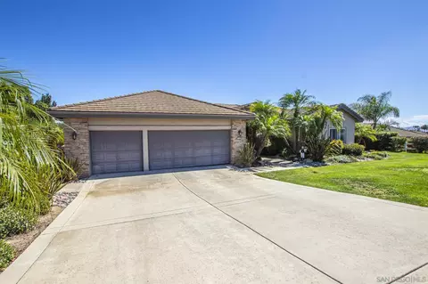 Exterior - 1202 Calle Sonia, Fallbrook, CA 92028 photo 17 of 18