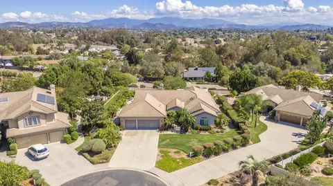 View/Area - 1202 Calle Sonia, Fallbrook, CA 92028 photo 5 of 11