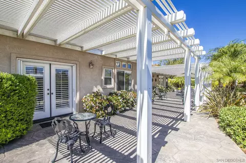 Exterior - 1202 Calle Sonia, Fallbrook, CA 92028 photo 7 of 18
