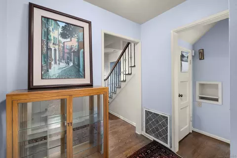 Entry Way - 8710 Echo Dr, La Mesa, CA 91941 photo 3 of 3