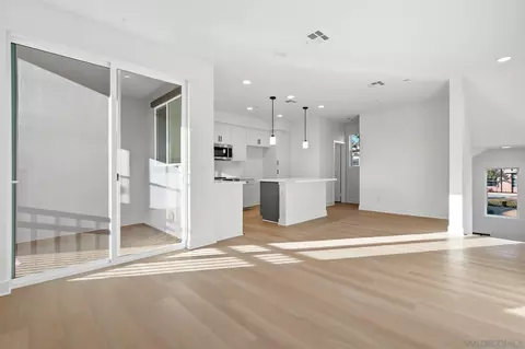 406 Zoey Ln, San Marcos, CA 92069