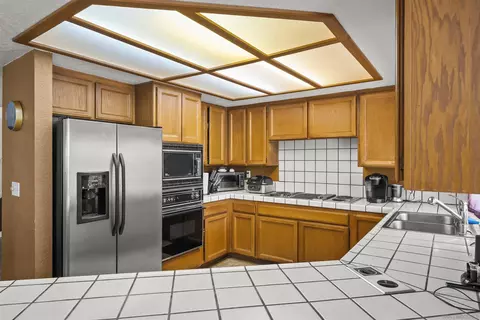 Kitchen - 10003 Vallata Ct, Spring Valley, CA 91977 photo 1 of 3