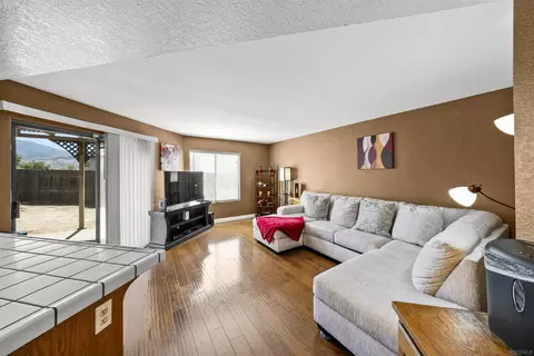 Living - 10003 Vallata Ct, Spring Valley, CA 91977 photo 3 of 4