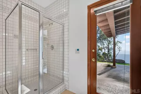 Bath - 4029 Alta Loma Dr, Jamul, CA 91935 photo 3 of 7