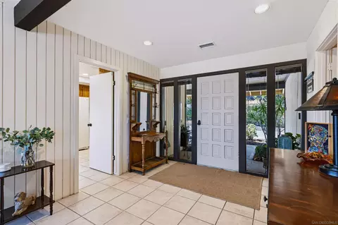 Entry Way - 1359 Knoll Park Ln, Fallbrook, CA 92028 photo 1 of 1