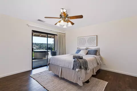 Bedroom - 1359 Knoll Park Ln, Fallbrook, CA 92028 photo 4 of 4