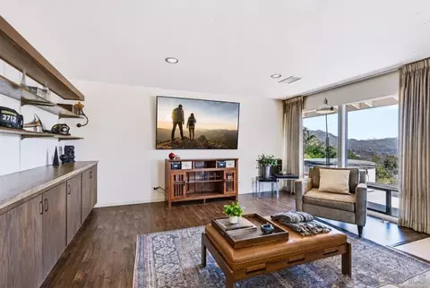 Living - 1359 Knoll Park Ln, Fallbrook, CA 92028 photo 1 of 2
