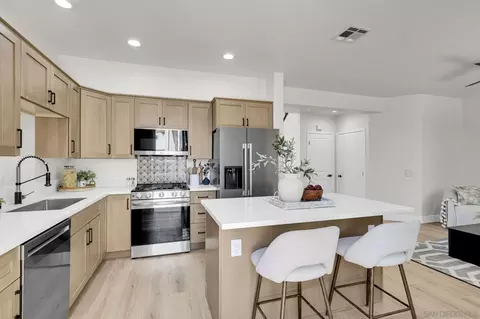 11138 Ivy Hill Dr, San Diego, CA 92131
