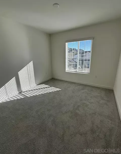 Bedroom - 35161 Rangpur Ln, Fallbrook, CA 92028 photo 1 of 2