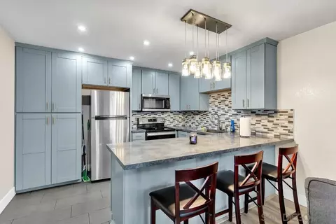 1631 Bayview Hts #12, San Diego, CA 92105