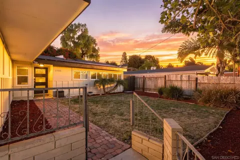2755 Amulet St, San Diego, CA 92123