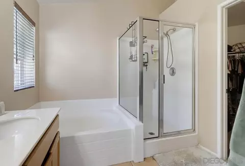 Bath - 2081 Larkspur Dr, Alpine, CA 91901 photo 4 of 4