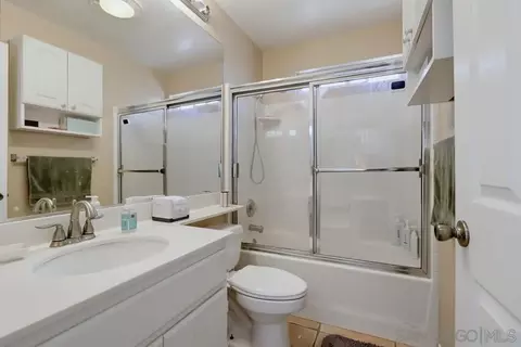 Bath - 2081 Larkspur Dr, Alpine, CA 91901 photo 1 of 4