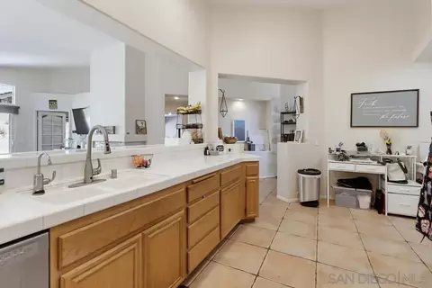 Kitchen - 2081 Larkspur Dr, Alpine, CA 91901 photo 4 of 4