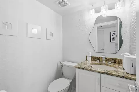 Bath - 624 Diamond Dr, Chula Vista, CA 91911 photo 1 of 4