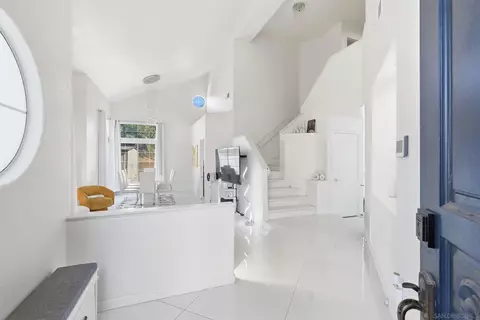 Entry Way - 624 Diamond Dr, Chula Vista, CA 91911 photo 1 of 1