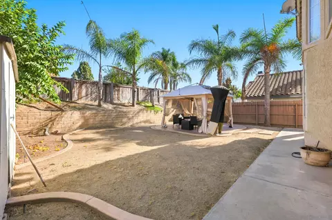 Exterior - 624 Diamond Dr, Chula Vista, CA 91911 photo 5 of 6