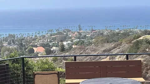 View/Area - 5943 La Jolla Corona Dr, La Jolla, CA 92037 photo 4 of 9