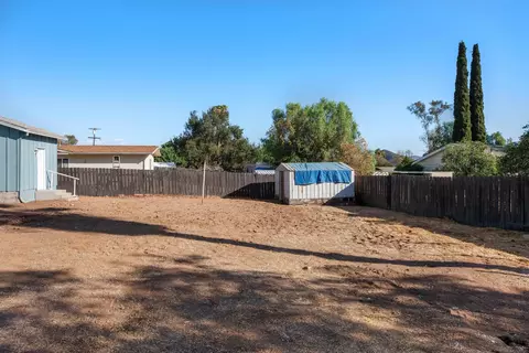 Exterior - 115 Beech Pl, El Cajon, CA 92021 photo 3 of 10