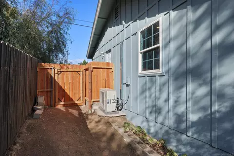 Exterior - 115 Beech Pl, El Cajon, CA 92021 photo 9 of 10