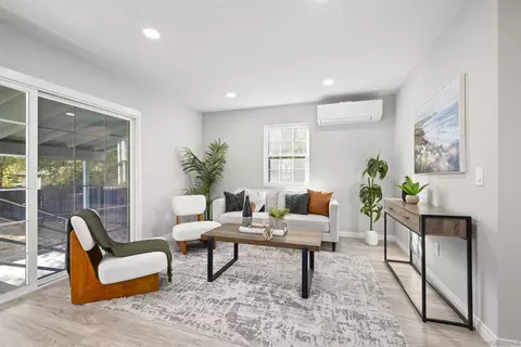 Living - 115 Beech Pl, El Cajon, CA 92021 photo 3 of 4
