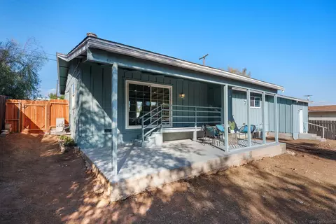 Exterior - 115 Beech Pl, El Cajon, CA 92021 photo 7 of 10