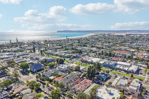 View/Area - 836 C Ave, Coronado, CA 92118 photo 6 of 11