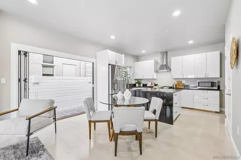 Dining - 836 C Ave, Coronado, CA 92118 photo 2 of 3