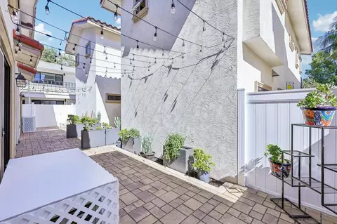 Exterior - 836 C Ave, Coronado, CA 92118 photo 5 of 9