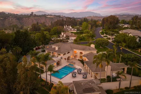 5860 Calle Camposeco, Rancho Santa Fe, CA 92067