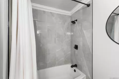Bath - 1714 Knollfield Way, Encinitas, CA 92024 photo 2 of 4