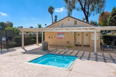 Exterior - 1714 Knollfield Way, Encinitas, CA 92024 photo 5 of 8