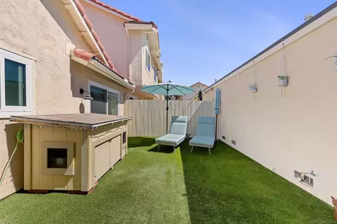 Exterior - 1714 Knollfield Way, Encinitas, CA 92024 photo 2 of 8