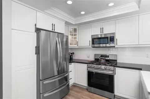 Kitchen - 1714 Knollfield Way, Encinitas, CA 92024 photo 3 of 4