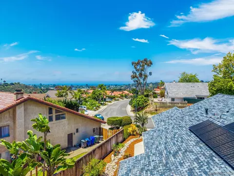 View/Area - 1141 Cerro Largo Dr, Solana Beach, CA 92075 photo 1 of 6