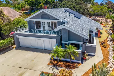 Exterior - 1141 Cerro Largo Dr, Solana Beach, CA 92075 photo 2 of 27