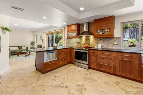 Kitchen - 1141 Cerro Largo Dr, Solana Beach, CA 92075 photo 3 of 3