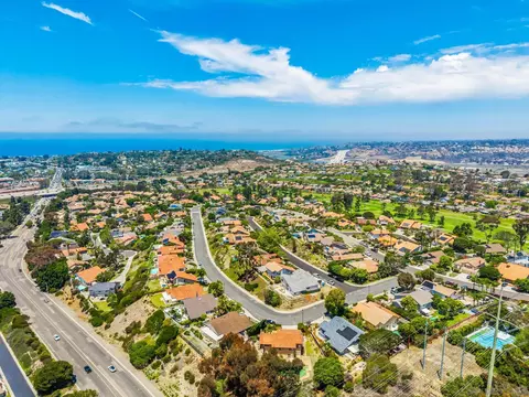 View/Area - 1141 Cerro Largo Dr, Solana Beach, CA 92075 photo 3 of 6